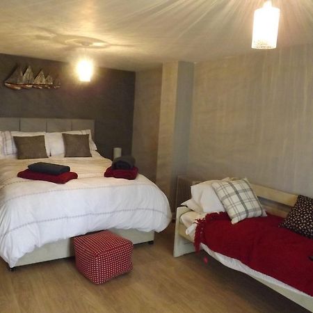 The Swallows Guest House New Quay  Εξωτερικό φωτογραφία